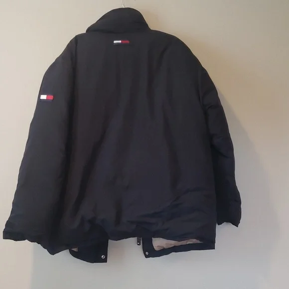 EUC Tommy Hilfiger coat - Picture 6 of 6